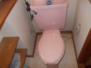 ＴＯＴＯ　トイレ　ＣＳ２２０ＢＭ－ＳＨ221ＢＡＳ－ＮＷ1＋ＴＣＦ4711－ＮＷ1＋ＴＣＦ220 施工前