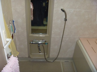 TOTO  浴室シャワー水栓　TMHG40ECQ 施工前