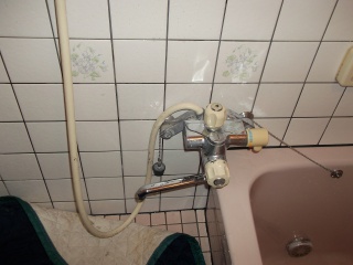 TOTO 浴室水栓　TMJ40C3S 施工前