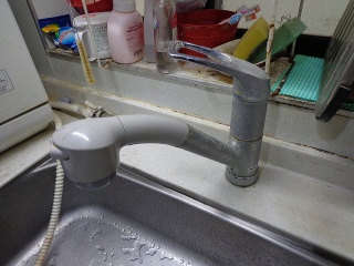 ＴＯＴＯ　キッチン水栓　ＴＫＧＧ32ＥＢ1 施工前