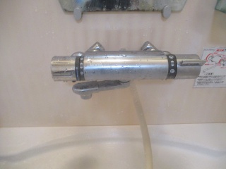 ＬＩＸＩＬ　浴室水栓　BF-WM145TSG-KJ 施工前