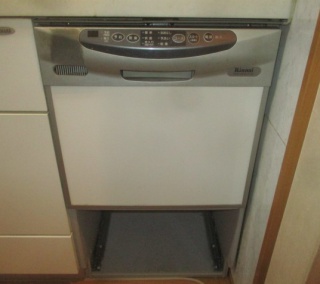 リンナイ　食器洗い乾燥機　RSW-404A-SV 施工前