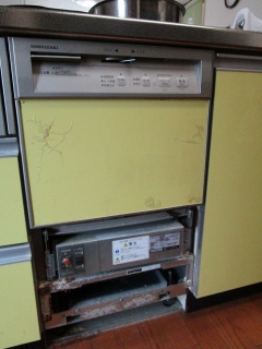 リンナイ　食器洗い乾燥機　RSW-F402C-SV-KJ 施工前