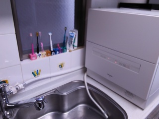 パナソニック　卓上型食器洗い乾燥機　NP-TA4-W-KJ 施工後