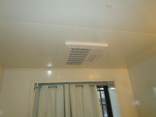 高須産業　浴室換気乾燥暖房器　BF-231SHA-KJ 施工後