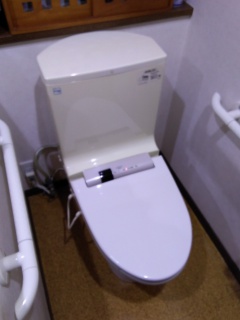 TOTO　トイレ　TSET-GG3-WHI-0-120 施工前