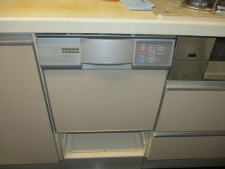 クリナップ　食器洗い乾燥機　ZWPP45R14LDS-E-KJ 施工前