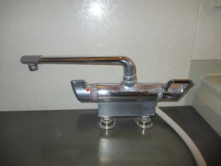 TOTO　浴室水栓　TBV03424J-KJ 施工前