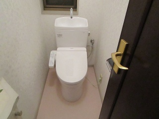 TOTO　トイレ　TSET-QR3-WHI-1-R 施工後