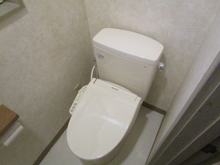 TOTO　トイレ　TSET-QR4-IVO-0-R 施工後