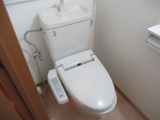 TOTO　トイレ　TSET-QR3-WHI-1-120 施工前