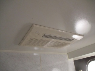 マックス　浴室乾燥機暖房器　BS-133HM-KJ 施工前