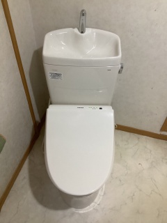 TOTO　トイレ　TSET-QR5-IVO-1 施工後