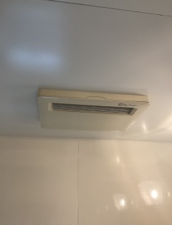 三菱電機　浴室換気乾燥暖房器　V-141BZ5–P-141SW5-KJ 施工前