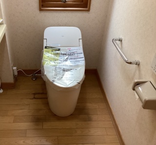 TOTO　トイレ　CES9415-SC1 施工後