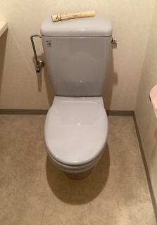 パナソニック　トイレ　TSET-AVS4-WHI-0 施工前