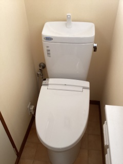 TOTO　トイレ　TSET-QR3-WHI-0 施工前