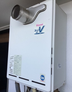 リンナイ　ガス給湯器　BSET-R4-018-T-13A 施工前