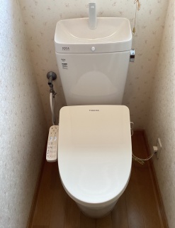 ＬＩＸＩＬ　トイレ　TSET-AZ1-IVO-1 施工後