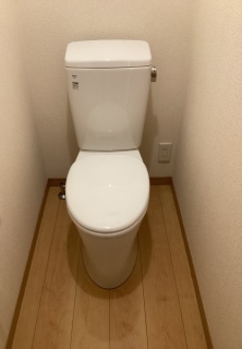 LIXIL　トイレ　TSET-AZ0-WHI-0-R 施工後