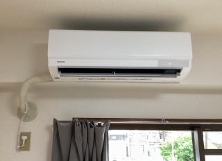 東芝　ルームエアコン　RAS-2214T-W-KJ 施工後