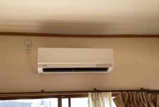 東芝　ルームエアコン　RAS-2214TM 施工後