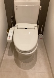 LIXIL　温水洗浄便座　CW-KB31-BN8-KJ 施工前