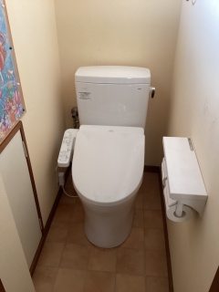 TOTO　トイレ　TSET-QR3-WHI-0 施工後