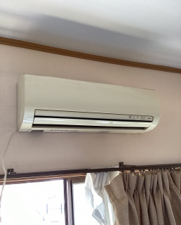東芝　ルームエアコン　RAS-2214TM 施工前