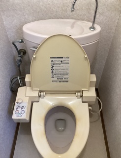LIXIL　トイレ　TSET-AZ2-IVO-1-R 施工前