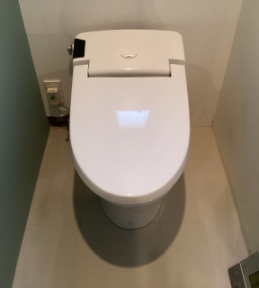 ＬＩＸＩＬ　トイレ　TSET-STS6-WHI 施工前