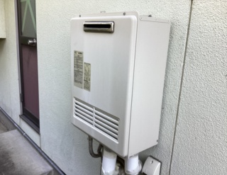 パロマ　ガス給湯器　FH-2423FAWL-1-LPG 施工前
