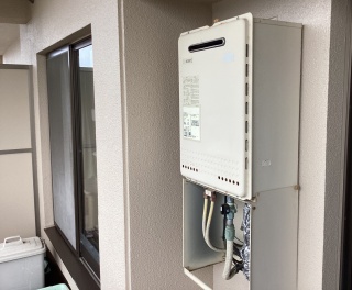 ノーリツ　ガス給湯器　BSET-N0-055-LPG-20A 施工前
