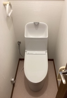 TOTO　トイレ　TSET-ZJR-WHI-1-R 施工前