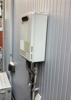 ノーリツ　ガス給湯器　BSET-N4-034-13A-20A 施工前