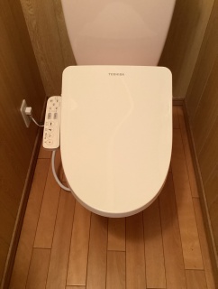 東芝　温水洗浄便座　SCS-T160-KOJI 施工後