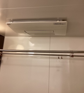 ノーリツ　ガス温水式浴室乾燥機　BDV-4106AUKNC-J3-BL-KJ 施工前