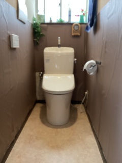 TOTO　トイレ　TSET-QR5-IVO-1-R 施工後
