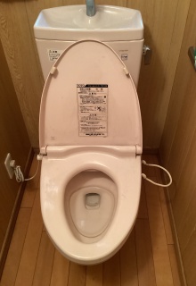 東芝　温水洗浄便座　SCS-T160-KOJI 施工前