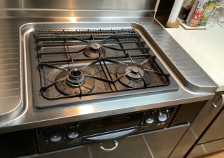 リンナイ　ビルトインコンロ　RHS31W42J4RSTW-13A-KJ 施工前