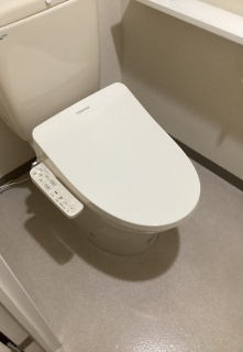 東芝　温水洗浄便座　SCS-T160S-KJ 施工後