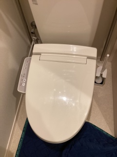 東芝　温水洗浄便座　SCS-T160 施工前