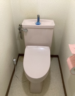 TOTO　温水洗浄便座　TCF8CKM11-SR2-KJ 施工後
