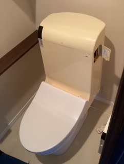 パナソニック　トイレ　XCH1601WSK 施工前