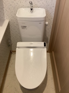TOTO　トイレ　TSET-QR3A-WHI-0 施工前
