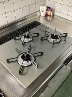 リンナイ　ビルトインコンロ　RHS31W42J3RSTW-13A-KJ 施工後
