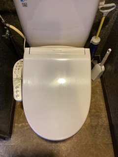 TOTO　温水洗浄便座　TCF6543-NW1 施工前