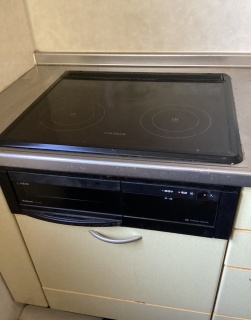 日立　IHクッキングヒーター　HT-N9STWF-S-KJ 施工前