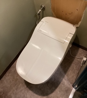 パナソニック　トイレ　TSET-AS1-WHI-R 施工後