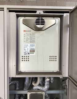 ノーリツ ガス給湯器 GT-2070SAW-T-BL-13A-20A 施工前